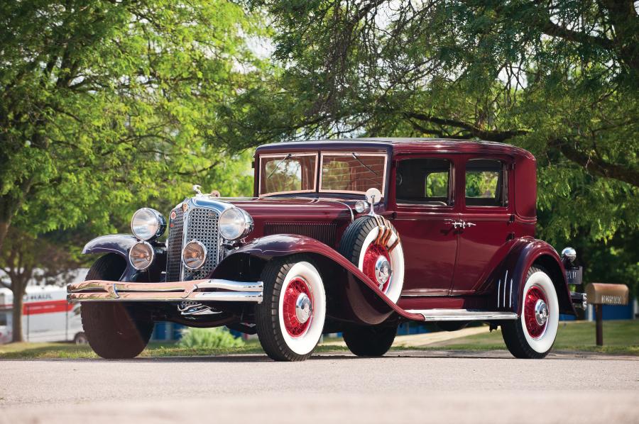  Chrysler CG Imperial Close-Coupled Sedan 1931 года  (фото 1 из 18)